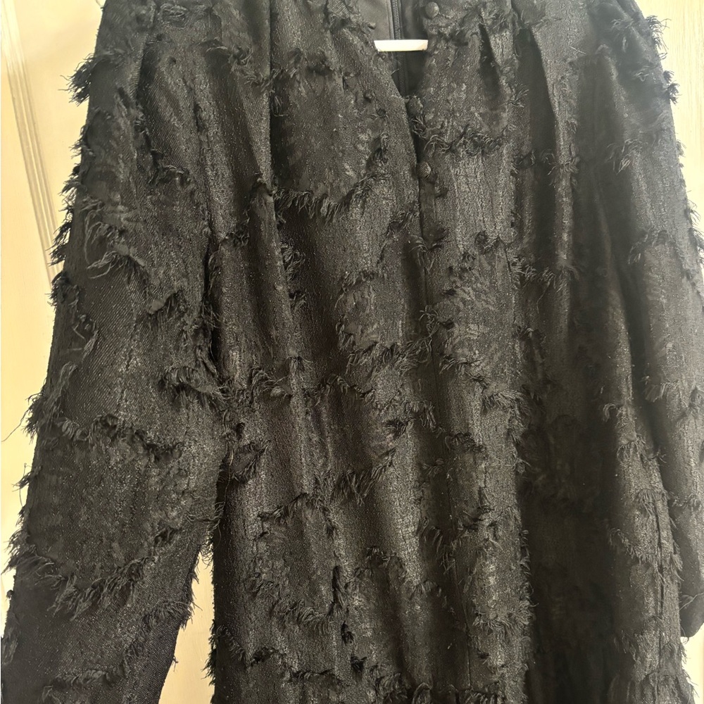 Elegant Black Textured Dress - Picture 5 of 5